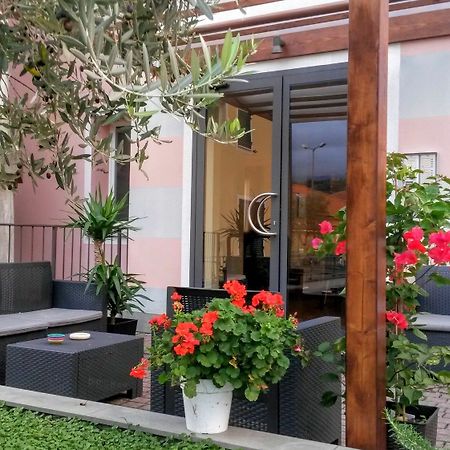 Aparthotel Al Borgo Sarzana Exterior foto