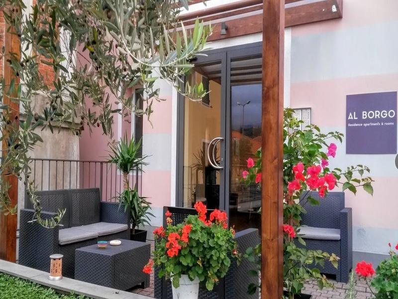 Aparthotel Al Borgo Sarzana Exterior foto
