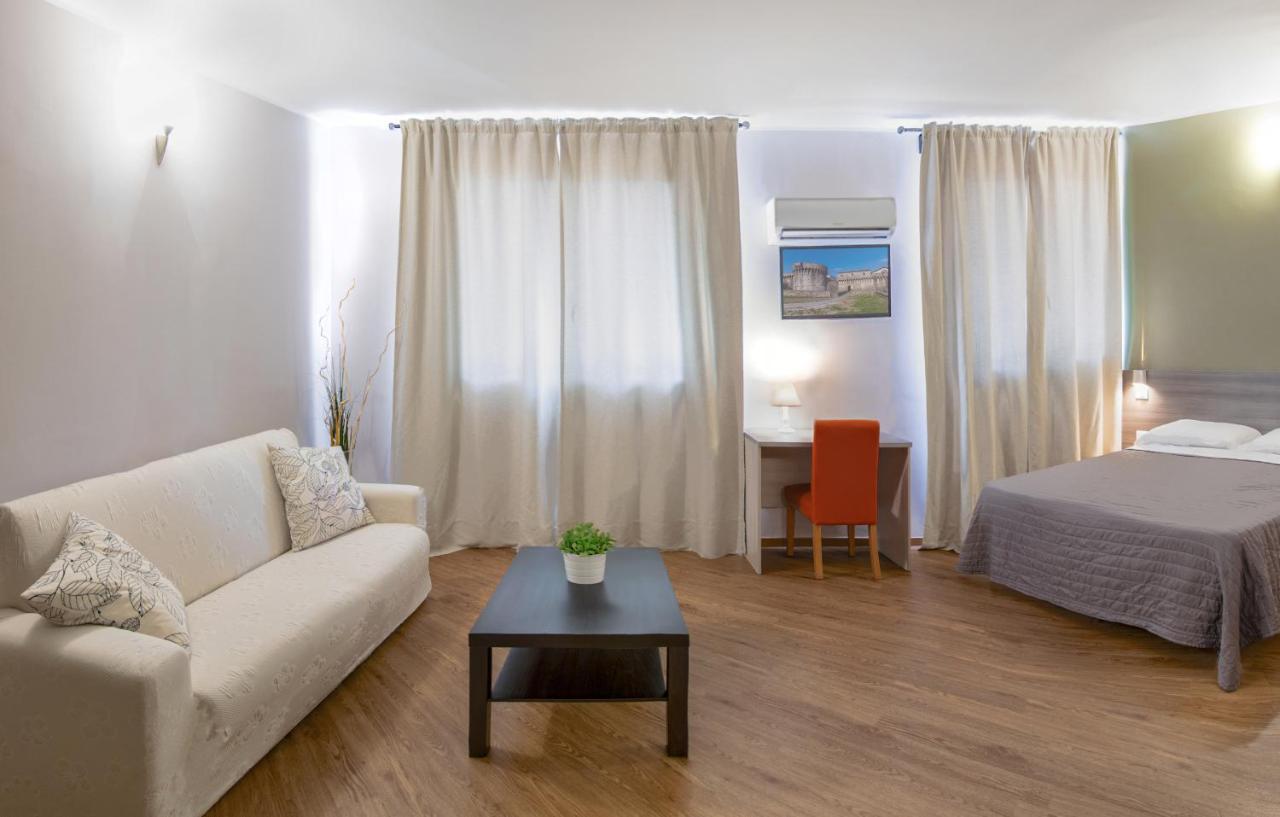 Aparthotel Al Borgo Sarzana Exterior foto